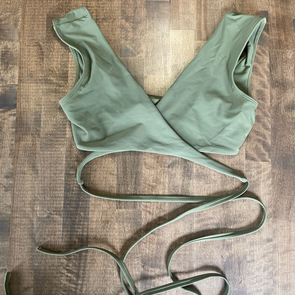 Hollister bikini top